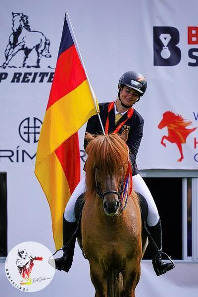 WM2023_V1_Sophia_Hilmir_Silber.JPG