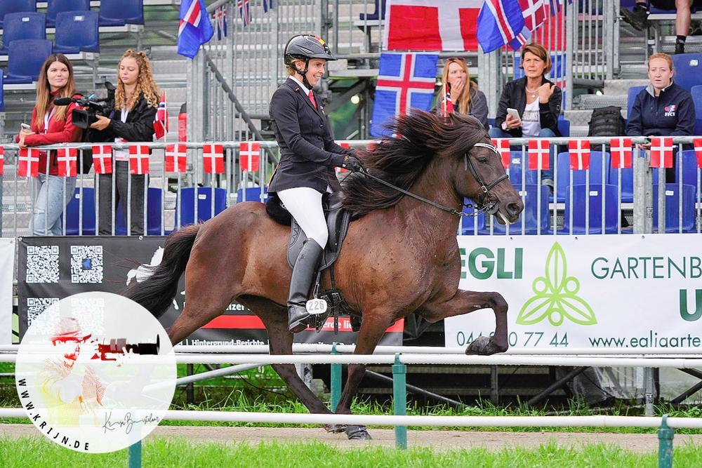 250805_M5_Frauke Schenzel_Táta vom Kronshof.JPEG