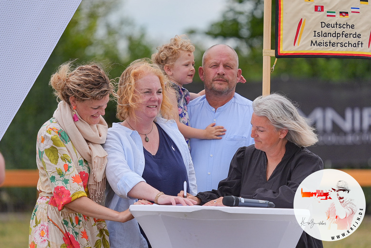 250706_Vertragsunterzeichnung DIM 2026.JPEG