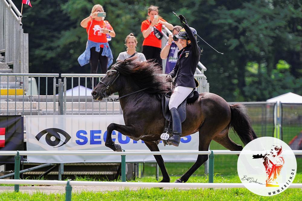 250805_M7_Frauke Schenzel_Náttdís vom Kronshof.JPEG