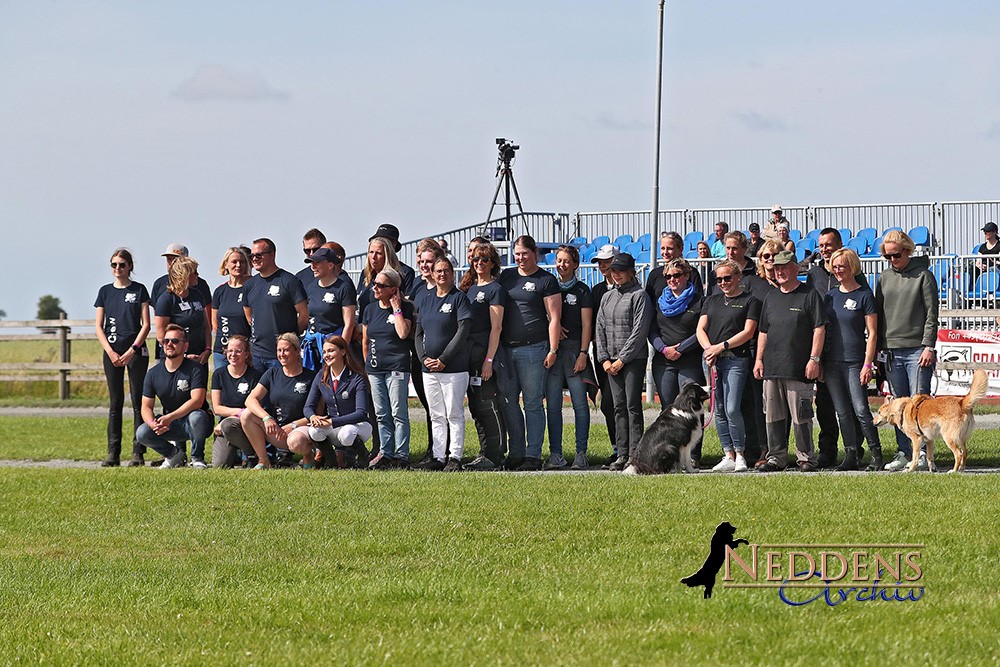 Helferteam_DIM2022.jpg