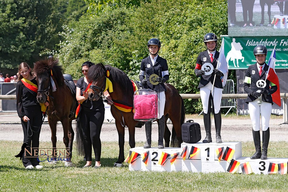 250622_J1.F1_Siegertreppchen.jpg